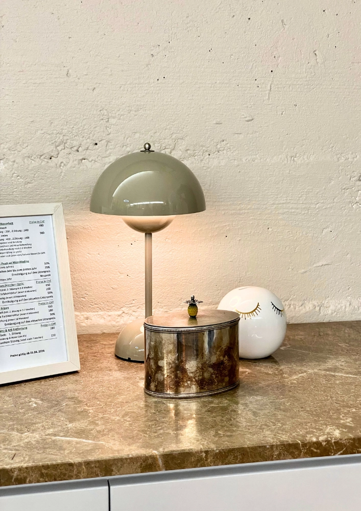 Projekt - Beauty Studio Happy Eyes - Tischlampe Deko