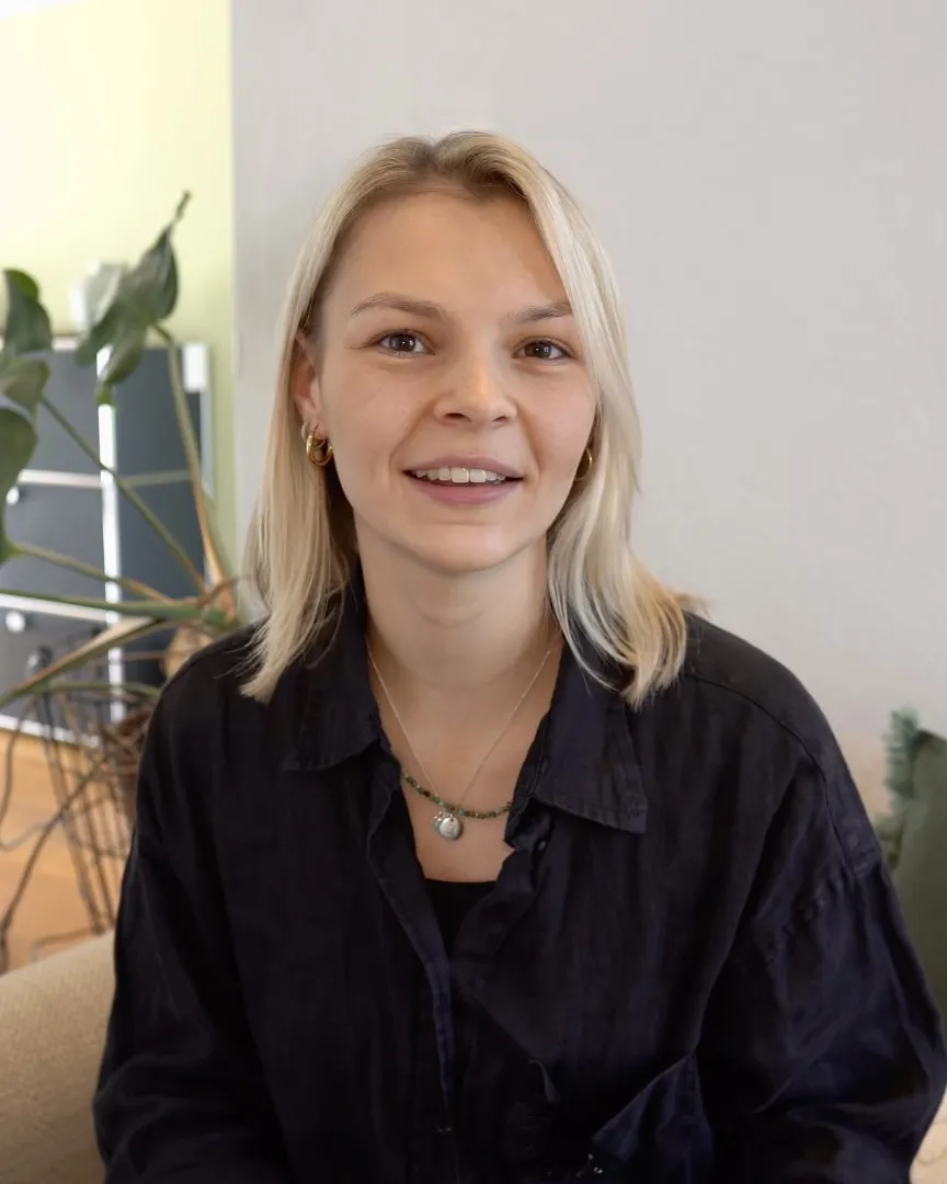 Leonie Interior Designer