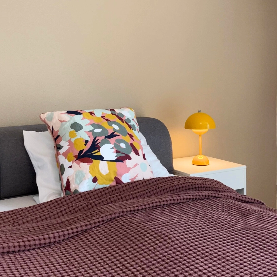 Blumiger Neubau – Schlafzimmer feminin